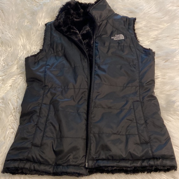 The North Face Two side Vest extremely beautiful black color BNWOT - Picture 17 of 17